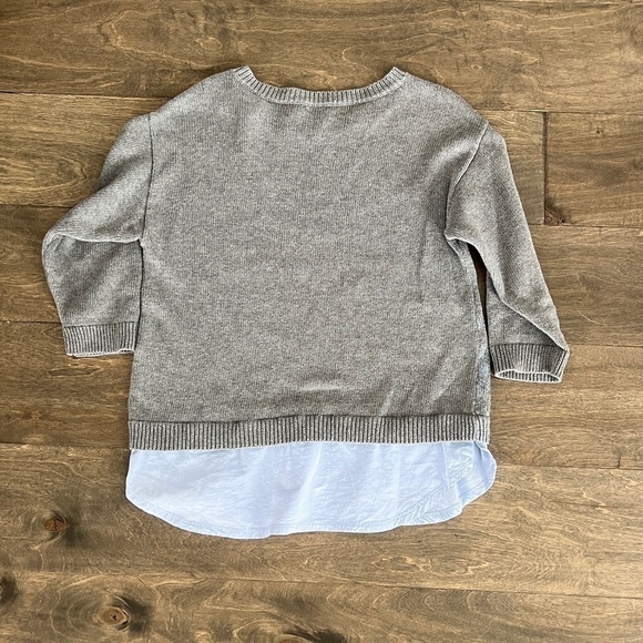 Chicos Gray Sweater with Metallic Outline Print (SIZE 1) - Picture 2 of 7